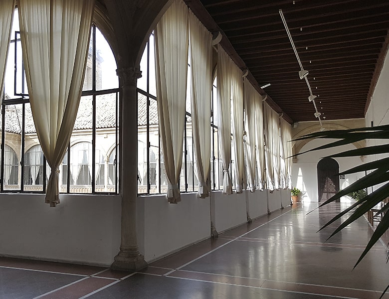 Pasillos de la segunda planta del Hospital de Santiago, Úbeda.